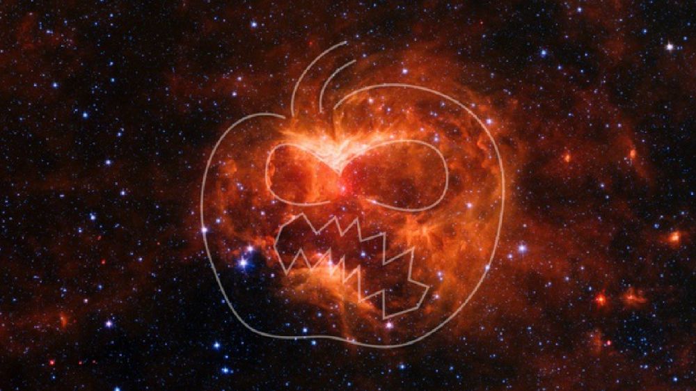 Per Halloween dalla Nasa l’immagine di una zucca cosmica