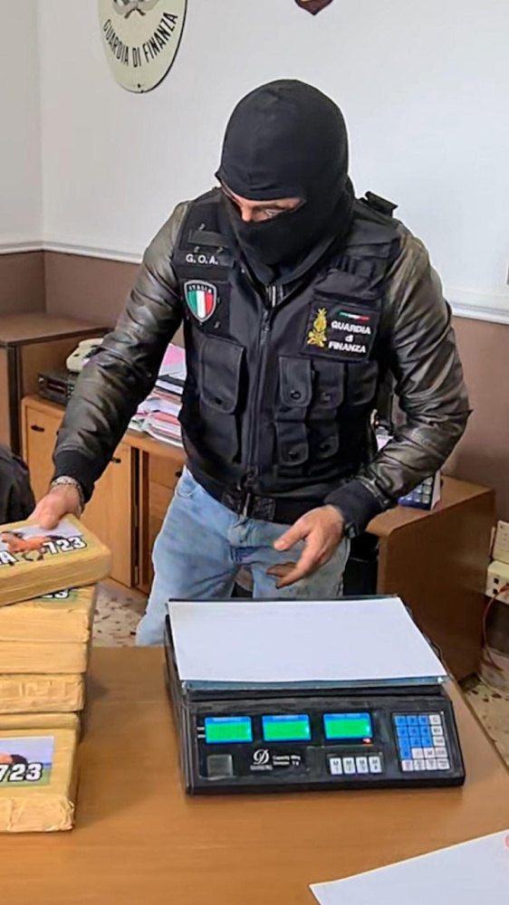 Perquisizioni a raffica, al Ministero della Difesa, Terna, e Rfi, per sviluppi del caso Sogei