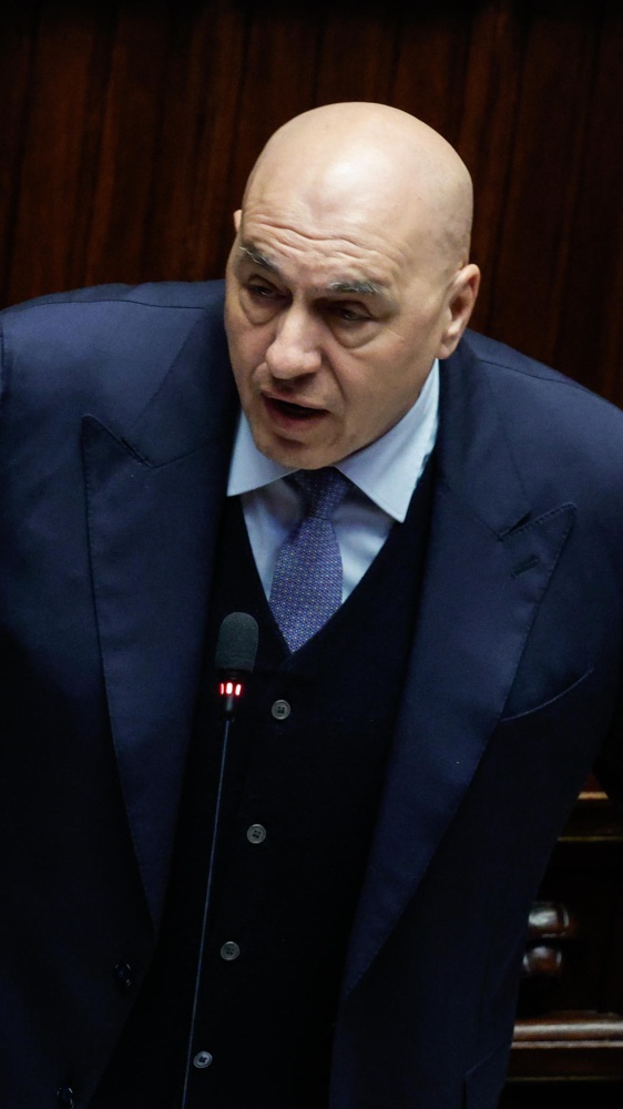 Petrolio, Guido Crosetto a RTL 102.5: “Anche riaprendo i rapporti con la Russia, il prezzo resterebbe uguale: ipotesi semplicistica”