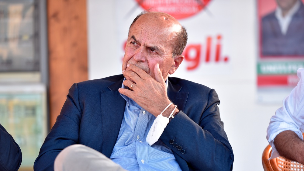 Pierluigi Bersani a RTL 102.5: "Possibile il mio rientro da militante nel PD". E sugli immigrati: "Serve meccaniscmo