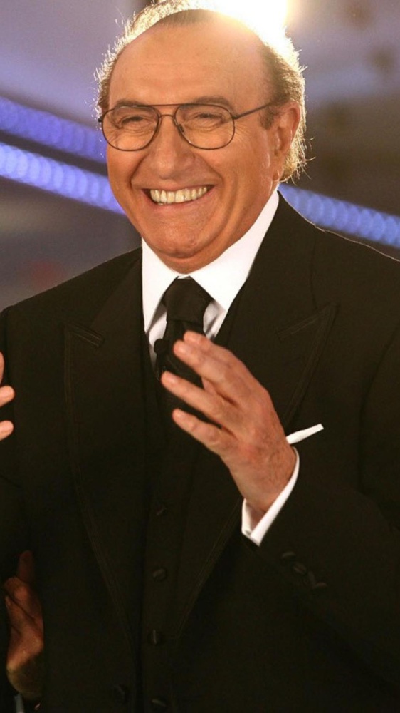 Pippo Baudo avrebbe compiuto 90 anni, ecco l'omaggio della tv italiana