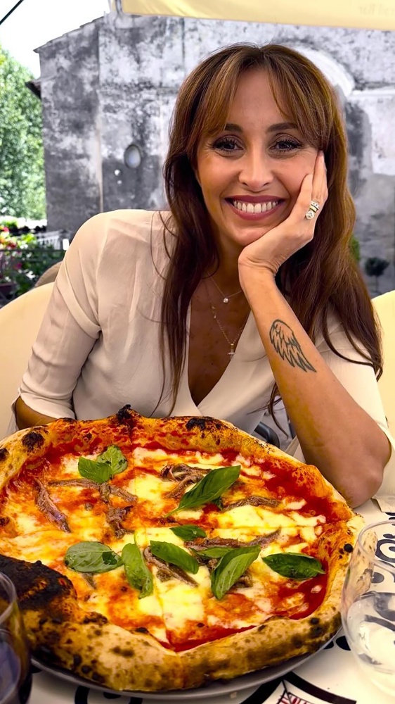 Pizza: quanto si spende per mangiarla? Vi sveliamo qual è la città più cara e quella più economica...