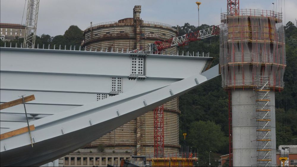 Ponte Genova, iniziato il varo del primo impalcato