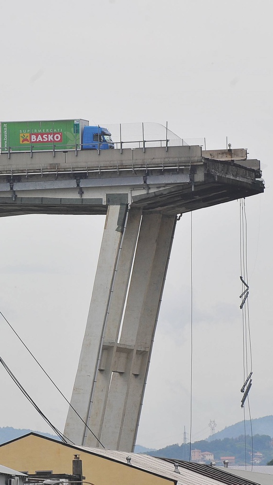 Ponte Morandi sei anni dopo il crollo, Genova ricorda 43 vittime di quel disastro