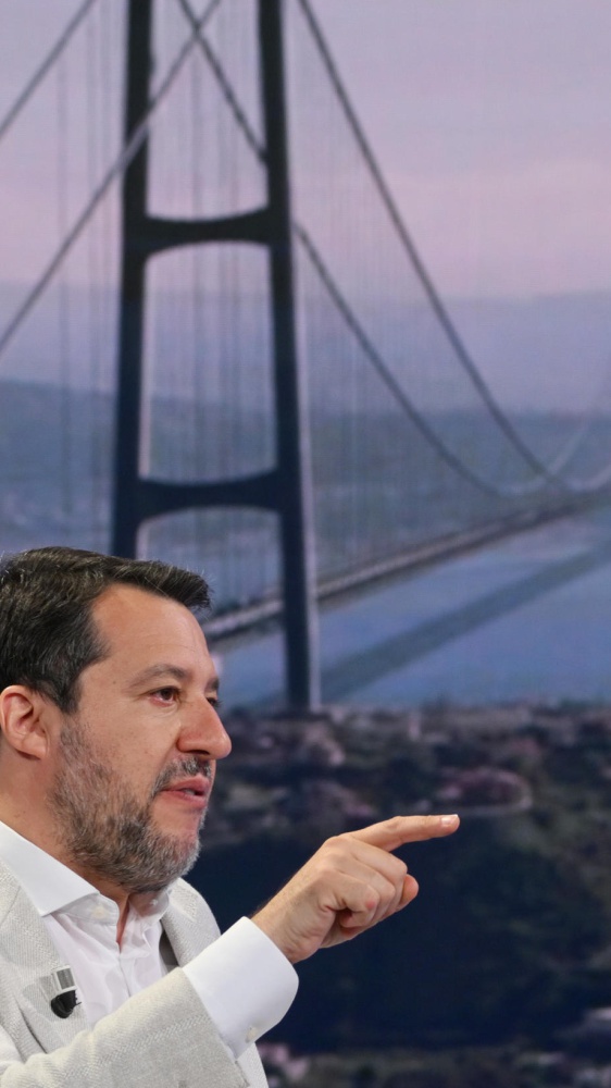 Ponte sullo Stretto, ora la Procura di Roma indaga per corruzione e rivelazione del segreto di ufficio