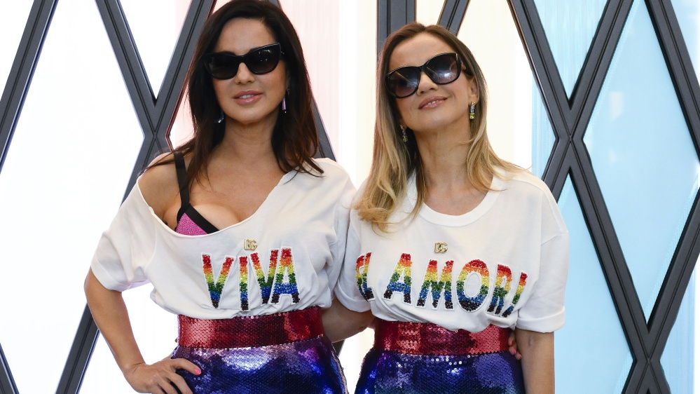 Pride 2023: in migliaia hanno sfilato a Roma per rivendicare l'orgoglio LGBTQ+ dopo le polemiche della vigilia