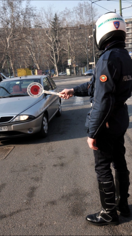 Prime multe per violazioni del nuovo codice della strada in tutta Italia. Salvini, il mio dovere è salvare vite