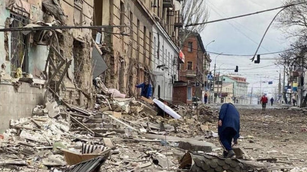 Proseguono i bombardamenti sull'Ucraina, due bambini e un uomo uccisi a Rubizhne, sequestrato un convoglio umanitario
