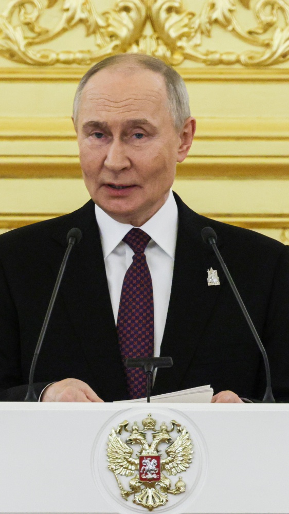 Putin alla parata della vittoria sul nazifascismo non fa passi indietro: tutta la Russia sostiene la guerra contro Kiev