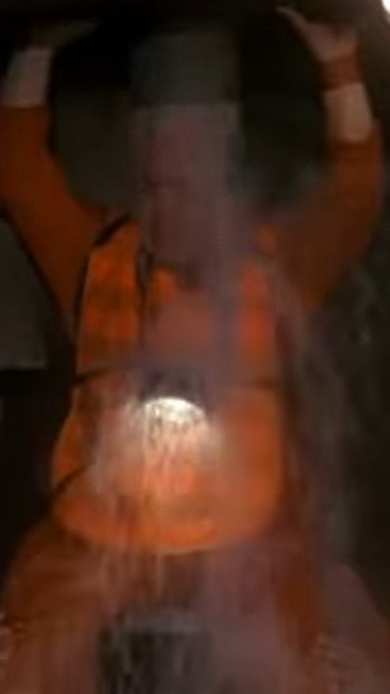 Rapina a Napoli, un buco nel pavimento per fuggire: i banditi come nel film "Scuola di ladri" - 