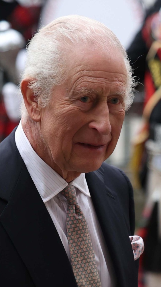 Re Carlo: le mie cure contro il cancro nel nuovo anno saranno ridotte