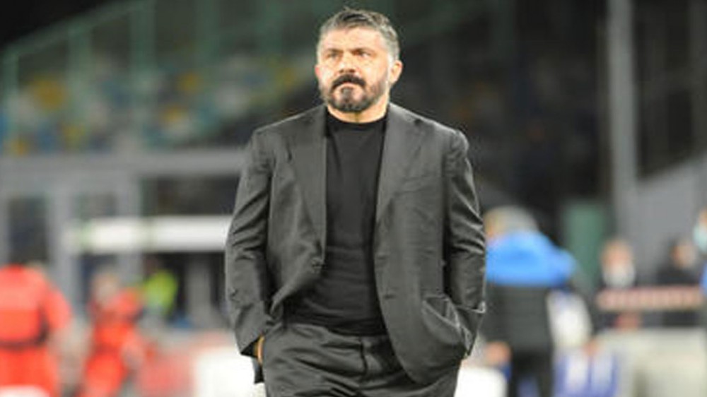 Rino Gattuso saluta il Napoli e i suoi tifosi, ufficiale l'accordo con la Fiorentina; e impazza il valzer delle panchine