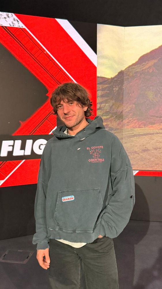 Rkomi a RTL 102.5: “Il tour nei teatri è una bella botta di vita ed è lo show più attento che io abbia mai fatto”