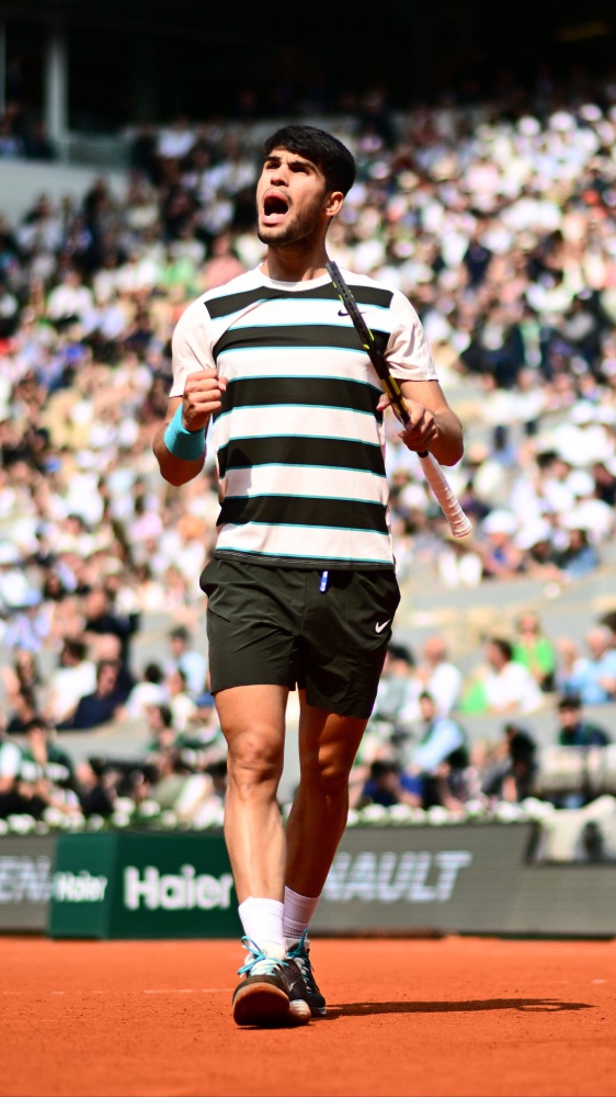 Roland Garros: Una finale epica incorona Carlos Alcaraz. Sinner subisce la rimonta dello spagnolo