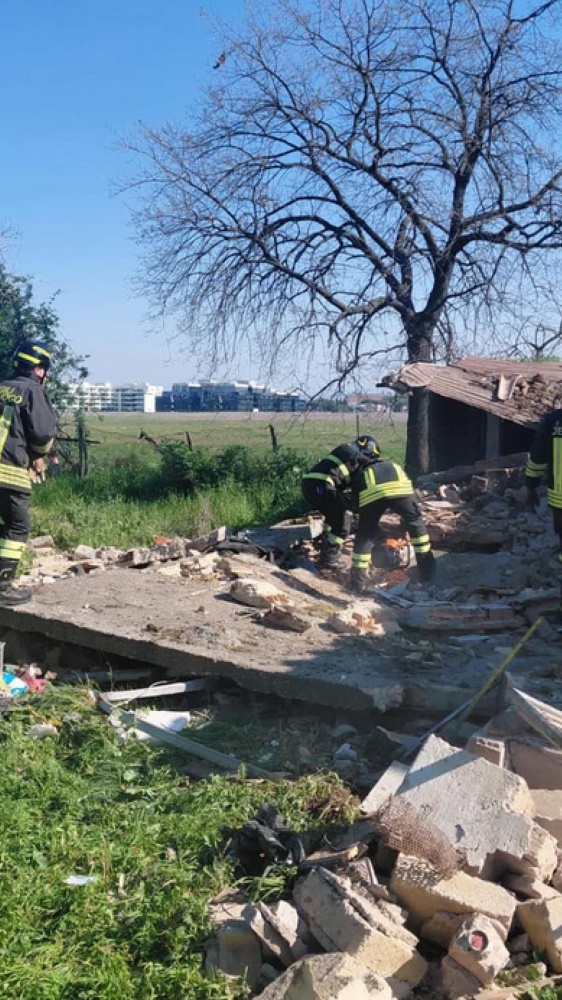 Roma: esplosione al Parco degli Acquedotti, crolla un casolare abbandonato, due vittime accertate
