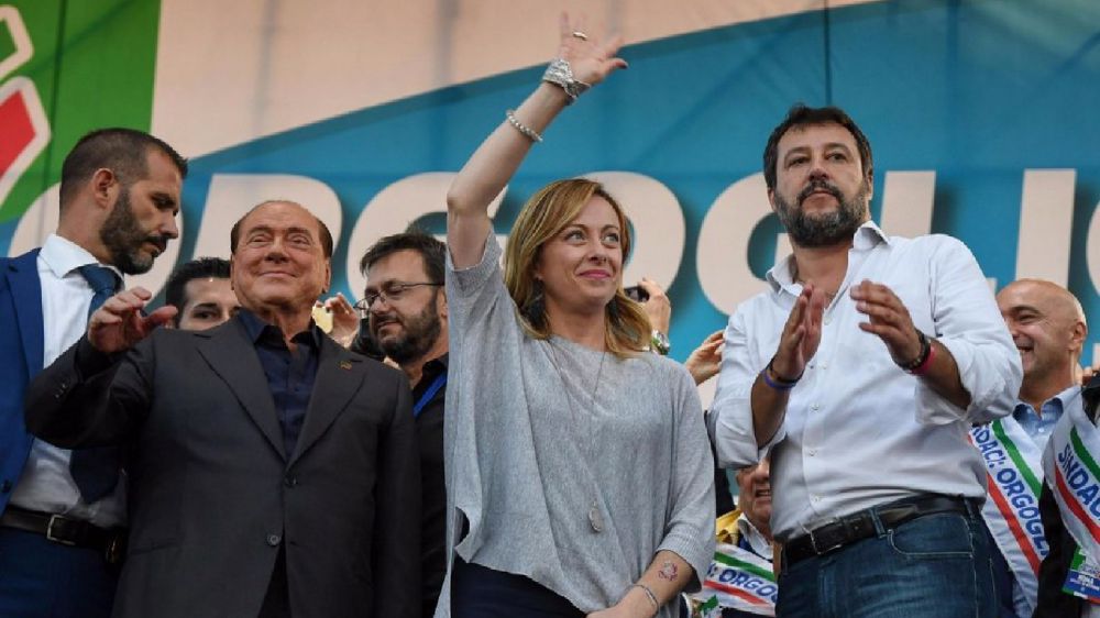 Salvini in piazza a Roma con Meloni e Berlusconi, insieme si vince