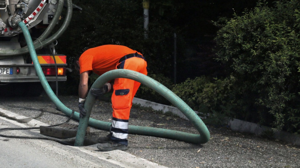 Roma: sgominata la “banda dello spurgo”, 13 arresti