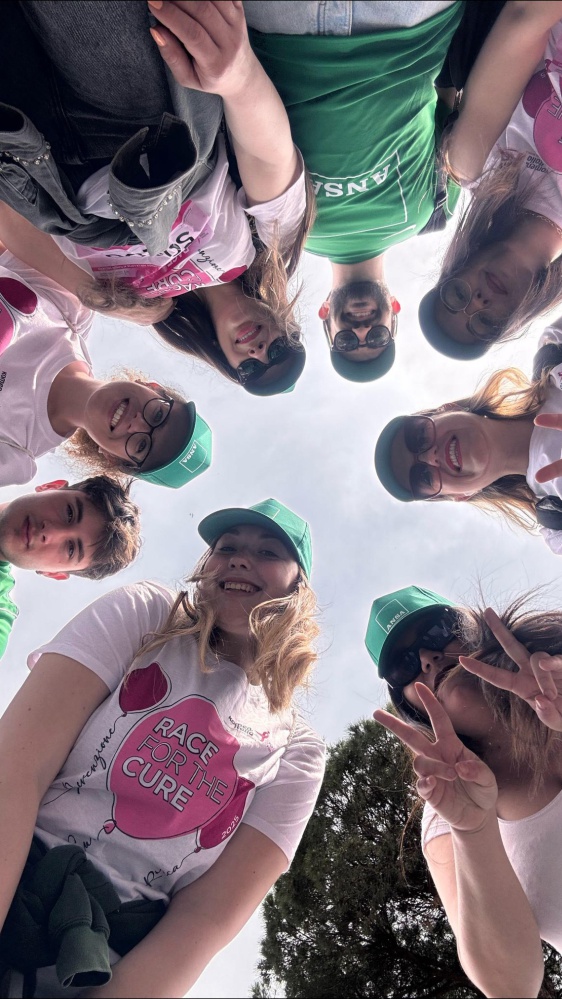 Roma si tinge di rosa. Da oggi a domenica il Villaggio della Salute al Circo Massimo di Komen Italia