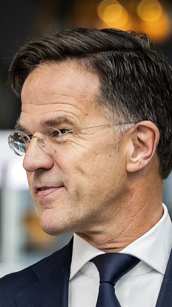 Rutte ribadisce che il percorso verso la Nato di Kiev è irreversibile, nessuna conferma in merito all’invio di truppe nordcoreane in Ucraina