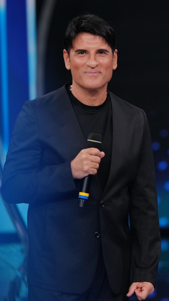 Sal Da Vinci in gara al Festival di Sanremo 2026 con il brano “Per sempre sì”: testo e significato