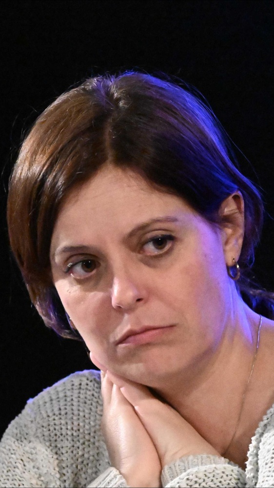 Corteo No Kings a Roma, Ilaria Salis denuncia un "controllo preventivo" in hotel. La Questura, atto dovuto