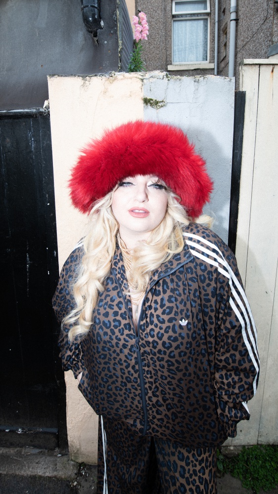 Sanremo 2026, Meek su RTL 102.5 presenta il brano “Fabulous”