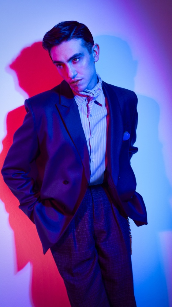 Sanremo 2026: Michele Bravi racconta a RTL 102.5 la prima serata del Festival