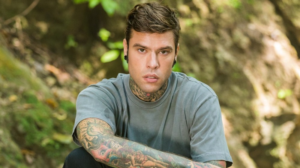 Sanremo, Fedez a rischio eliminazione per aver fatto ascoltare la canzone? I precedenti dicono di no