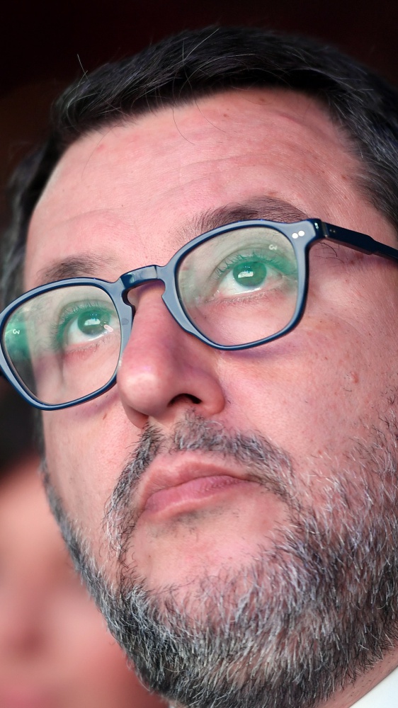 Sciopero, protesta confermata per venerdì ma nei trasporti è ridotta a 4 ore: Salvini canta vittoria