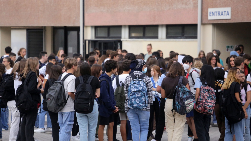 Scuola, anno nuovo in arrivo, tra caro libri, tutor e il cronico problema dei supplenti