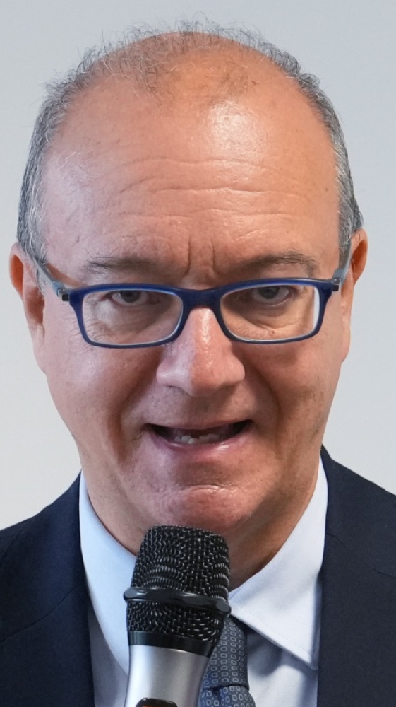 Scuola, il ministro dell’Istruzione Valditara: “Cambia tutto, latino alle Medie e più storia dell'Italia”