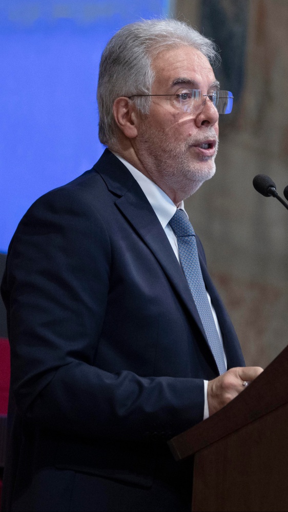 Secondo i nuovi dati Istat la fiducia dei consumatori torna a calare, stabile quella delle imprese