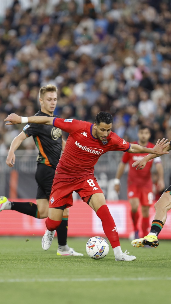 Serie A, Atalanta-Roma 2-1, Venezia-Fiorentina 2-1
