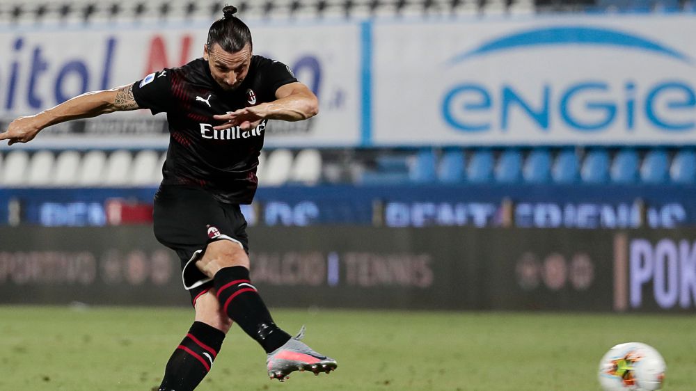 Serie A, goleada dell'Inter sul Brescia, il Milan acciuffa il pareggio nel finale, colpo salvezza della Sampdoria
