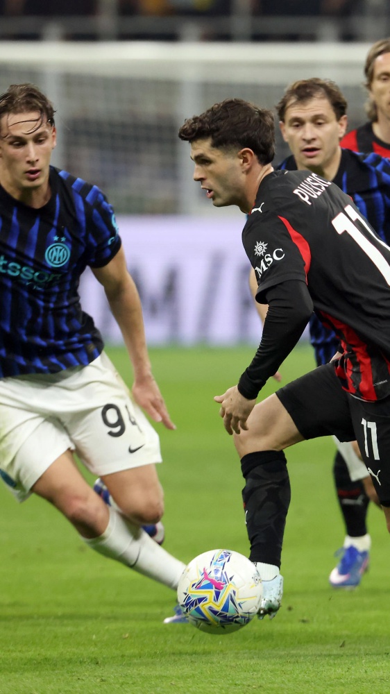 Serie A, il Milan vince 1-0 il derby e accorcia le distanze in classifica: ora l'Inter ha sette punti di vantaggio
