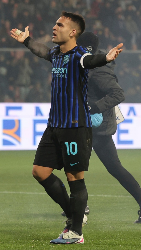 Serie A, l'Inter vince a Cremona e si conferma in testa; poker della Juventus a Parma