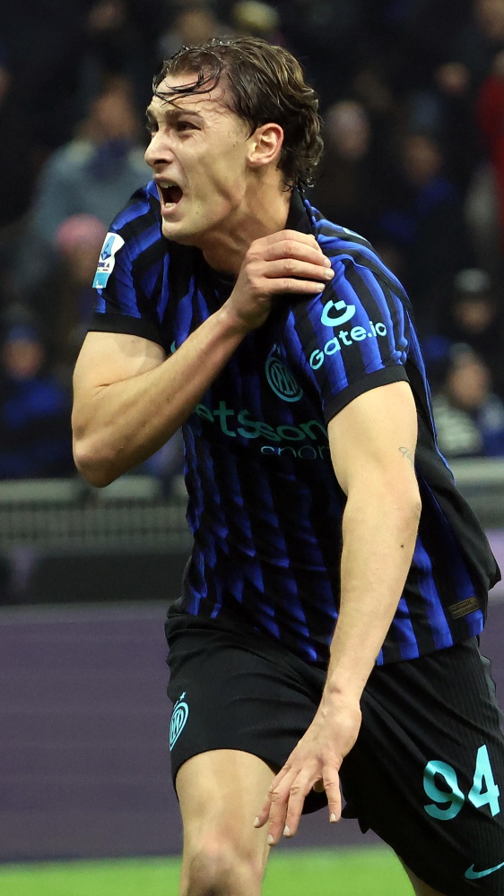 Serie A, l'Inter vince e allunga sul Napoli. Azzurri fermati in casa contro il Parma