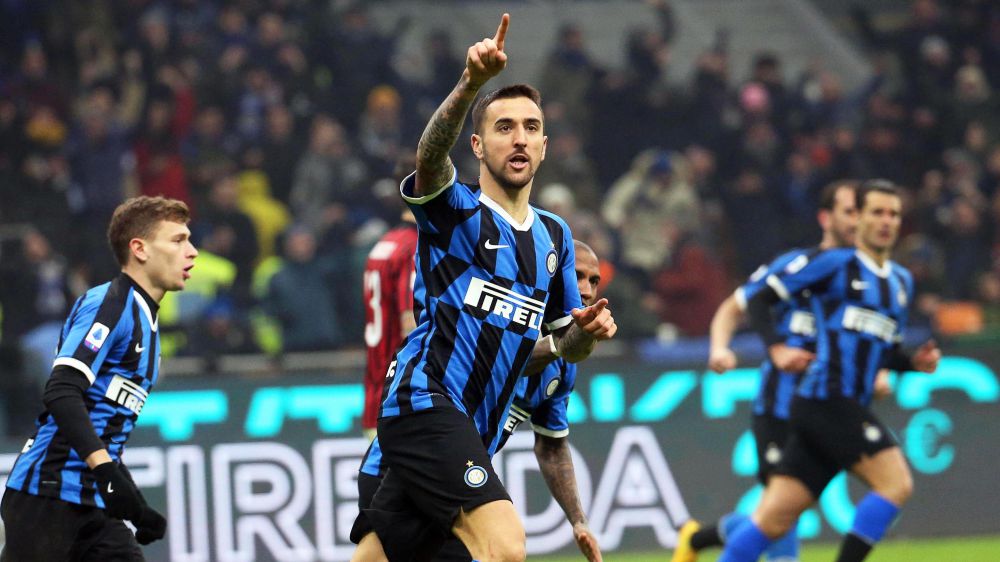 Serie A, l'Inter vince in rimonta il derby