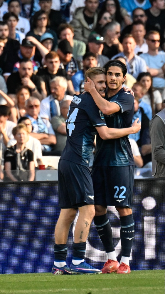 Serie A, la Lazio sbanca il Maradona contro il Napoli, solo 1 a 1 tra Roma e Atalanta mentre il Parma batte l'Udinese