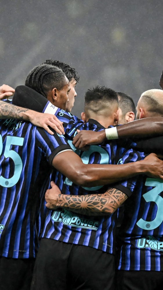 Serie A, Lazio-Torino 3-3, Parma-Lecce 0-1, Inter-Cremonese 4-1, Atalanta-Como 1-1