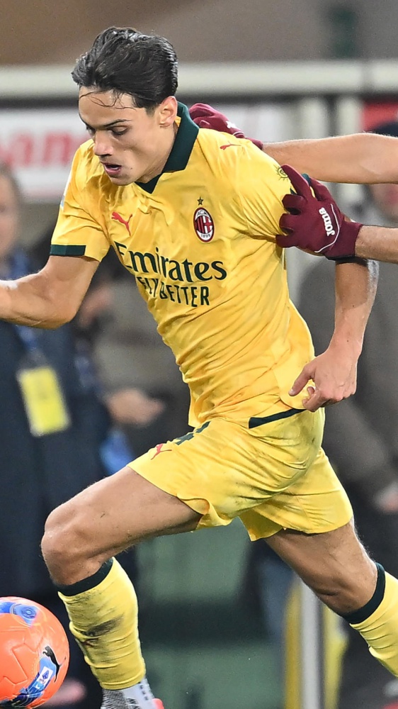 Serie A : Milan vittorioso in rimonta a Torino, 3-2 contro i granata e i rossoneri sono primi in classifica insieme al Napoli