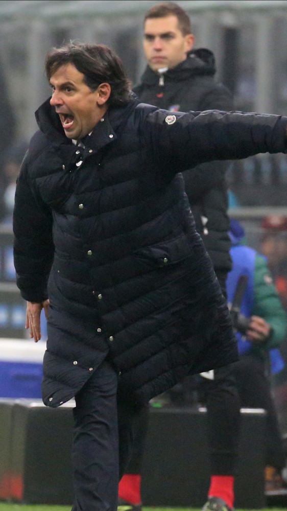 Serie A, nell'ultima giornata dell'anno settima vittoria consecutiva dell'Inter, Milan al secondo posto