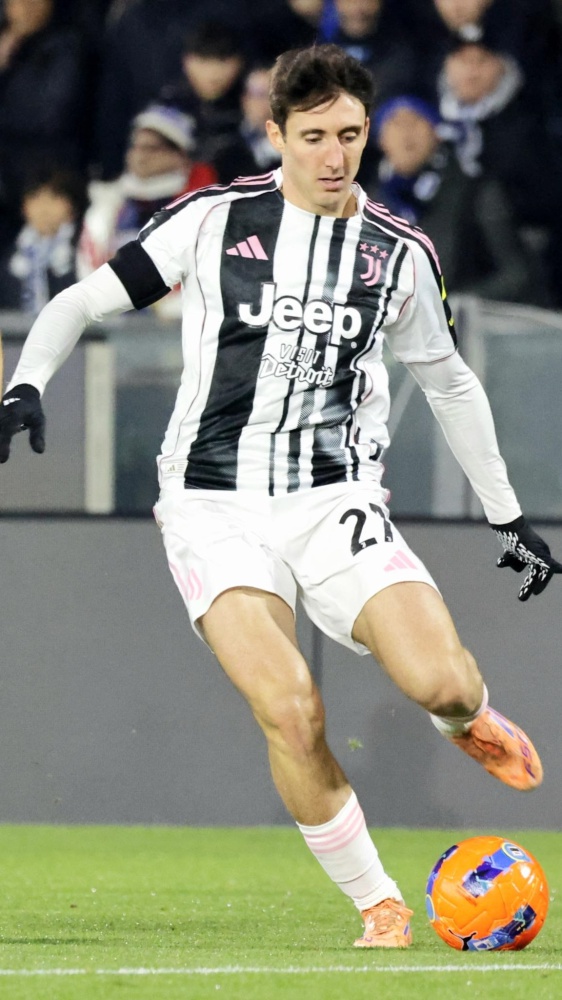 Serie A, Parma-Fiorentina 1-0, Lecce-Como 0-3, Torino-Cagliari 1-2, Udinese-Lazio 1-1, Pisa-Juventus 0-2