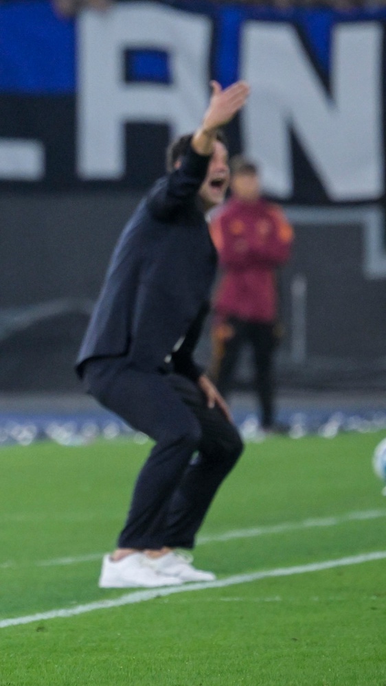 Serie A, è tornata l'Inter: cinque gol alla Roma e primo posto rafforzato