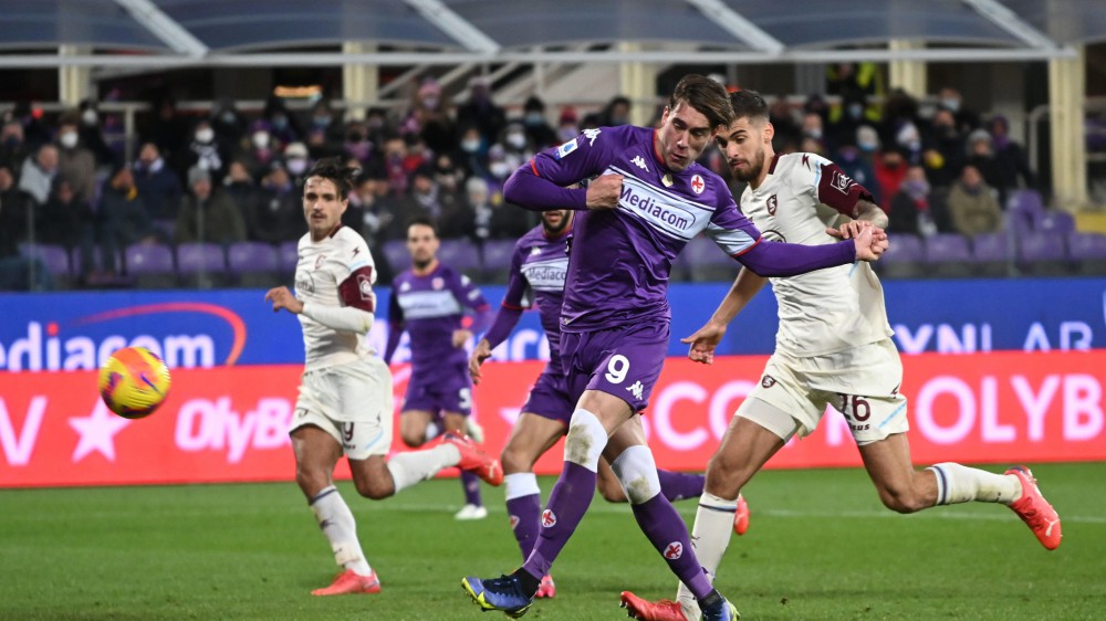 Serie A, il Milan raggiunge l'Udinese all'ultimo respiro, il Venezia ferma la Juve, Fiorentina a valanga