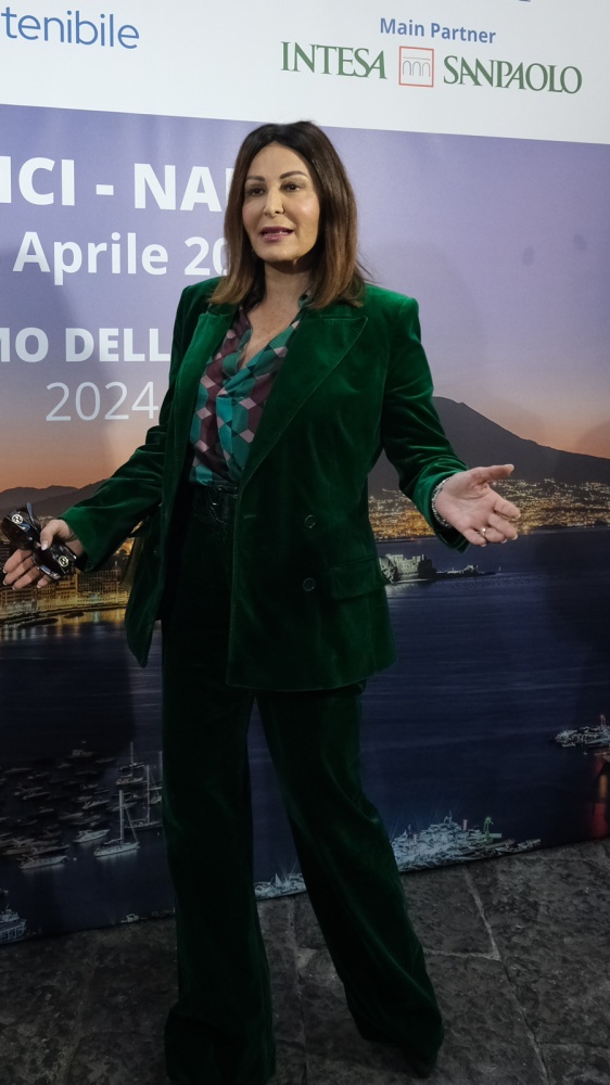 Sfiducia, Montecitorio ‘salva’ pure Daniela Santanchè dopo Salvini, e il vicepremier rilancia il piano-casa