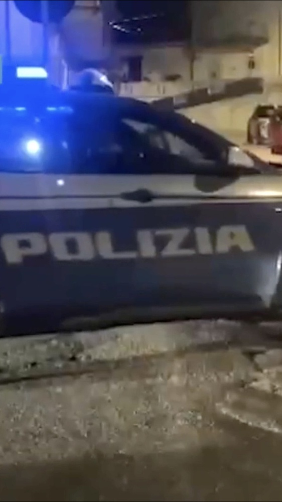 Si è tolto la vita il detenuto che aveva accoltellato un uomo ieri mattina a Milano, ritrovato il corpo della donna dispersa