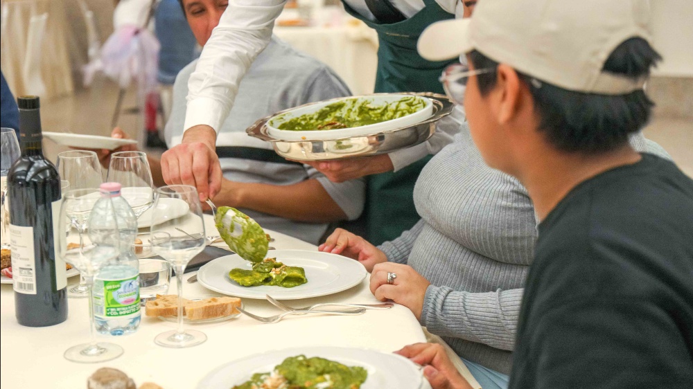 Si avvicinano le feste di Natale, cambia la tavola degli italiani, in agguato prezzi alti, risparmi e sprechi