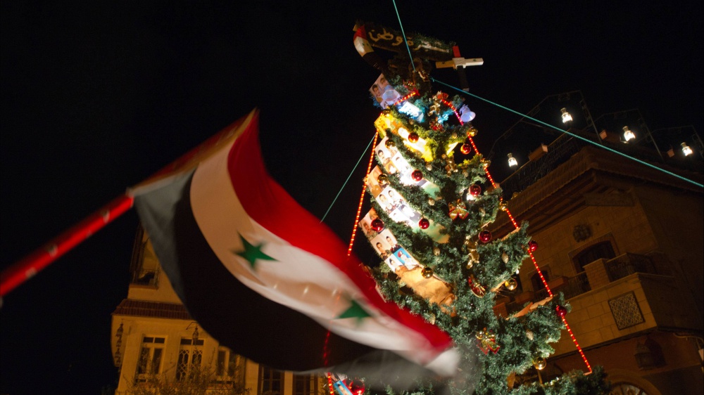 Siria, incendiato albero di Natale, proteste cristiane a Damasco