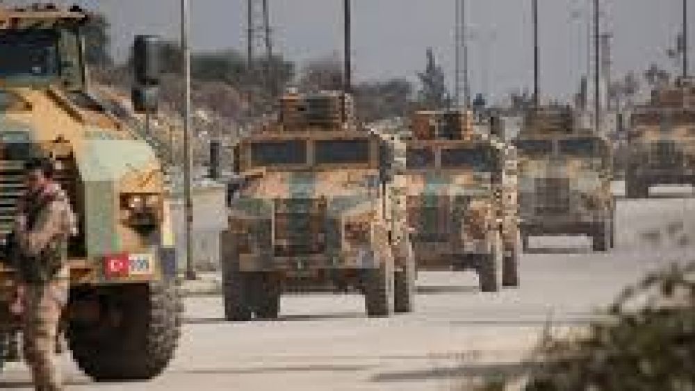 Siria, offensiva contro le posizioni turche al confine